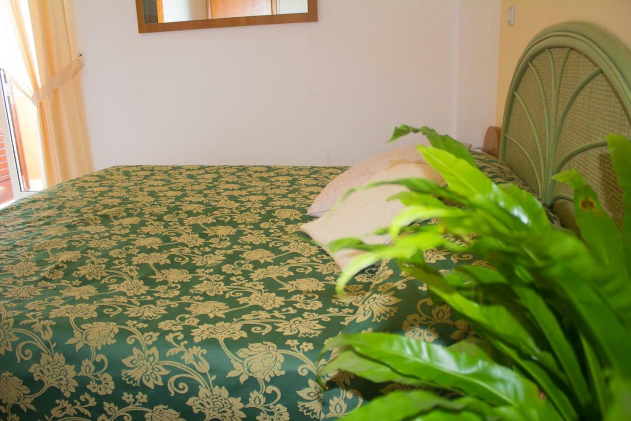 Hotel Grotticelle Capo Vaticano Eksteriør billede